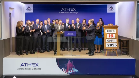 Issuance of a 7-year Common Bond Loan of €500 million.